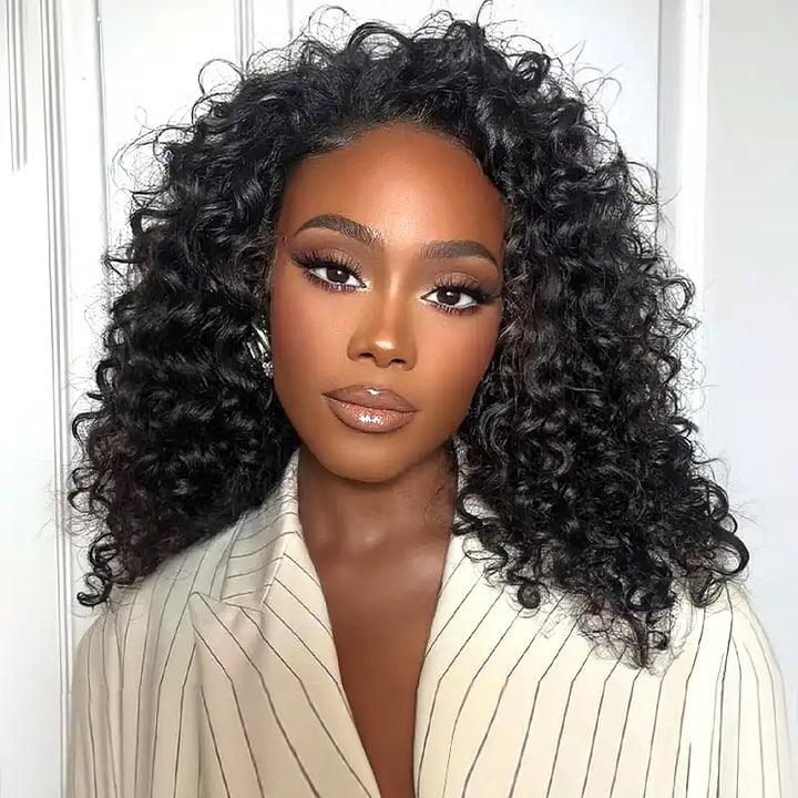 Perruque en dentelle transparente bouclée en spirale brun chocolat 13x4 avec ligne de cheveux naturelle 