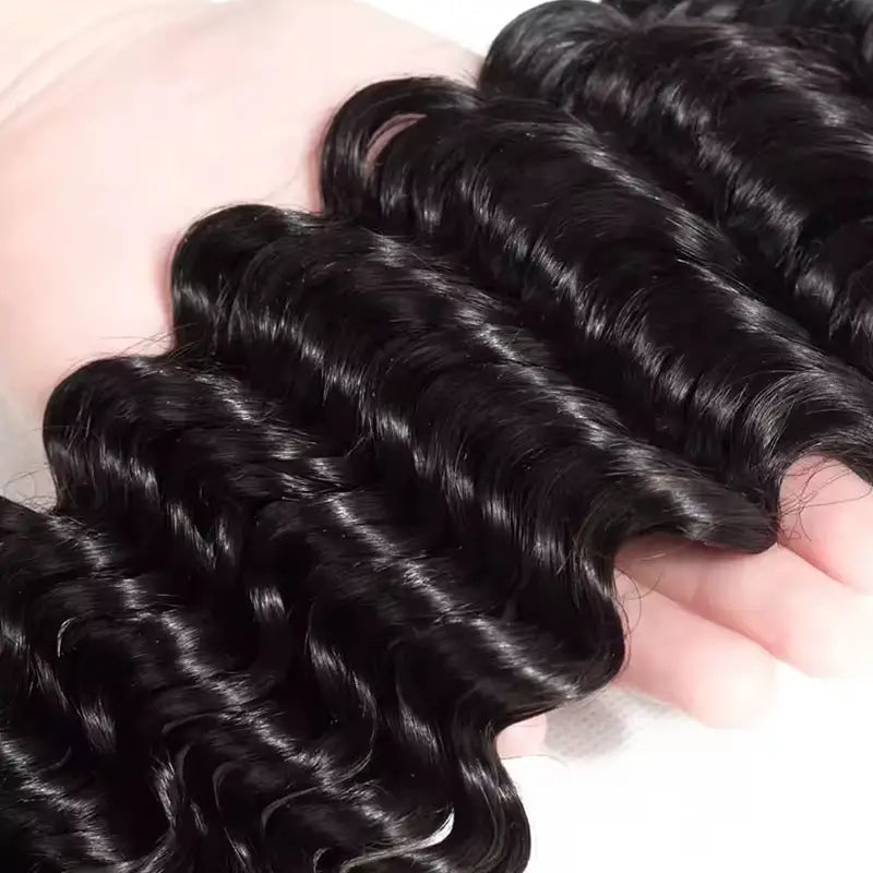 Cheveux humains ondulés profonds avec fermeture en dentelle HD 4x4 