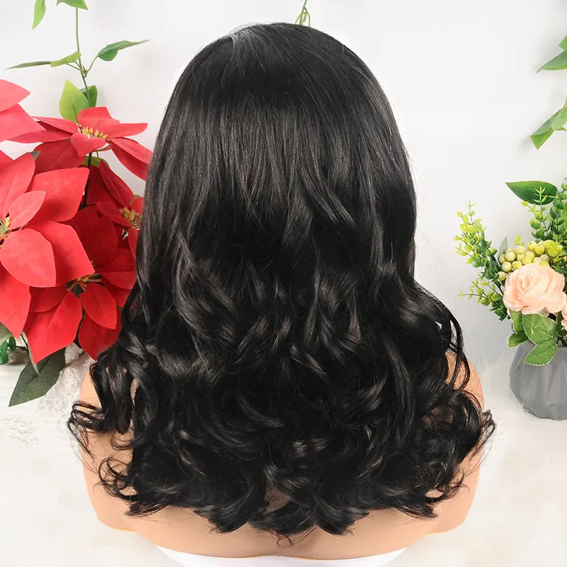 Perruque Lace Front Wig 13x4 en cheveux humains couleur naturelle ondulée 